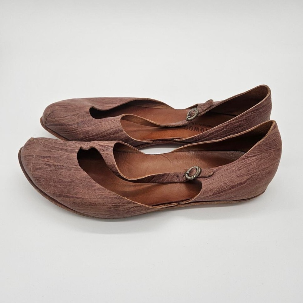 CYDWOQ Vintage style leather mary jane brown sandals sz 42